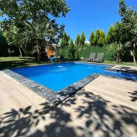 Havuzlu Muestak Hotel